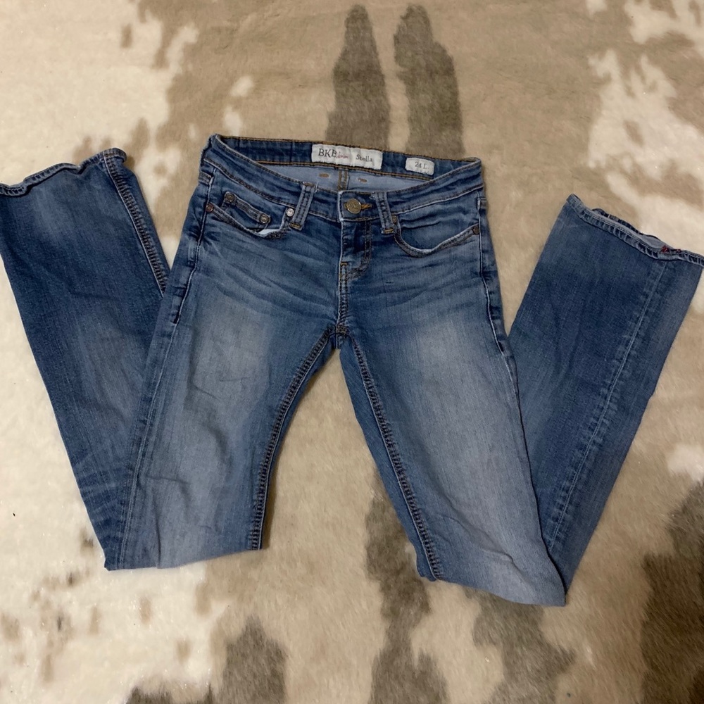 Buckle jeans